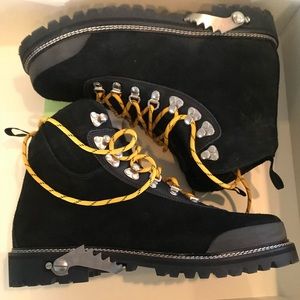 Off white hiking boots Virgil Abloh